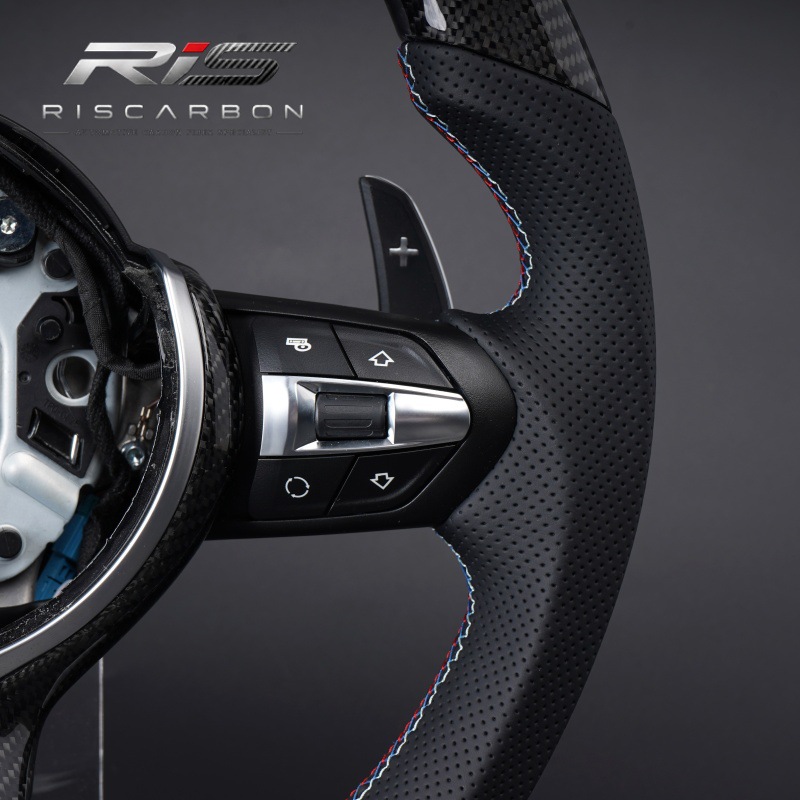 Carbon fiber steering wheel compatible with BMW color lines E70E71E87E90E81 E82 E91E81E82E87E88
