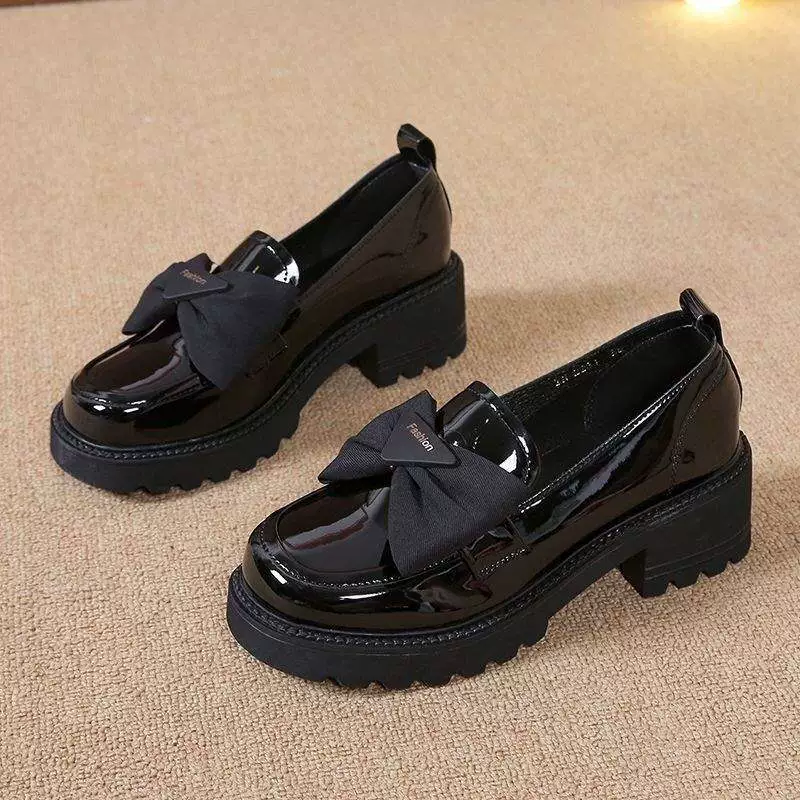 Loafers with bow, Spring/Fall 2025 model