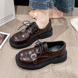 ��aӢ���L����˵�СƤЬŮ2026�괺�����ϵ������Ь�@�݆�Ь