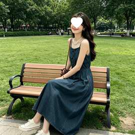 法式复古牛仔连衣裙女梨型身材微胖穿搭无袖感气度假风长裙