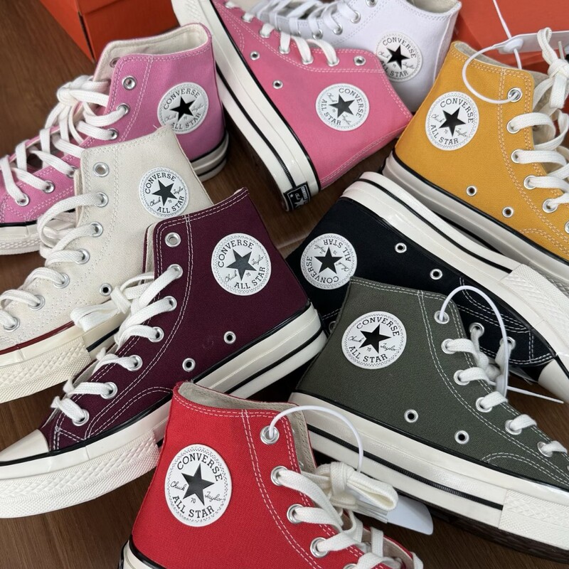 Converse 1970S Canvas Shoes in Milk Tea Color, Classic Vulcanized Sole, Height-Increasing Versatile Style, Mori Girl Style Converse 1970S Canvas Shoes in Milk Tea Color, Classic Vulcanized Sole, Height-Increasing Versatile Style, Mori Girl Style