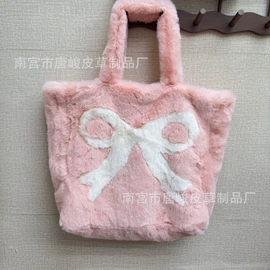 钥匙扣及钥匙扣配件;帽条;毛球