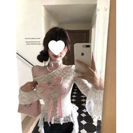 斜肩长袖T恤女小众修身蕾丝蝴蝶结早秋纯欲甜露肩上衣装辣妹飘带