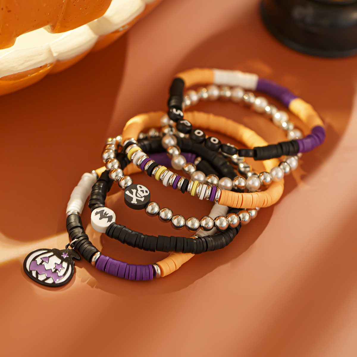 Halloween-asusteiden persoonallisuus yksinkertainen lepakkokristalli rannekorusetti Halloween-juhla metalliseoskirjaimirannekoru_voghion.com