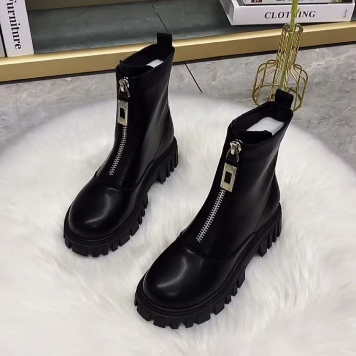 Trendy Thick-Soled Black Martin Boots for Women, Autumn and Winter 2025, Fleece-Lined, British Style, Front Zipper, Slimming, Versatile Ankle Boots