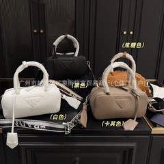 ヴィンテージレザーハンドバッグ、ニッチなボストンバッグ、ファッショナブルなショルダー/クロスボディバッグ、シンプルなレディースバッグ、高級感のあるpブランド