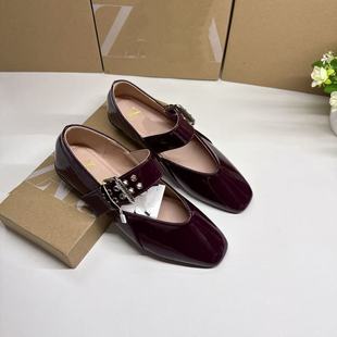 �r�б���Ůʿ�ճ����e��Ь�ٴ����Q���lshoes