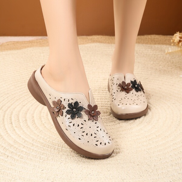 In-Stock Mom Shoes, Non-Slip Soft Sole, Middle-Aged and Elderly Flat Sandals, Non-Slip Closed-Toe Outdoor Slippers for Women, Summer