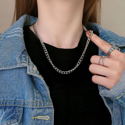 Cuban necklace ins hip-hop men's versatile titanium steel niche design ot buckle clavicle chain cold style men's trendy necklace