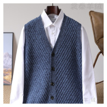 秋冬新款斜条纹羊毛马甲男V领开衫休闲毛衣背心坎肩V领坎肩羊毛衫