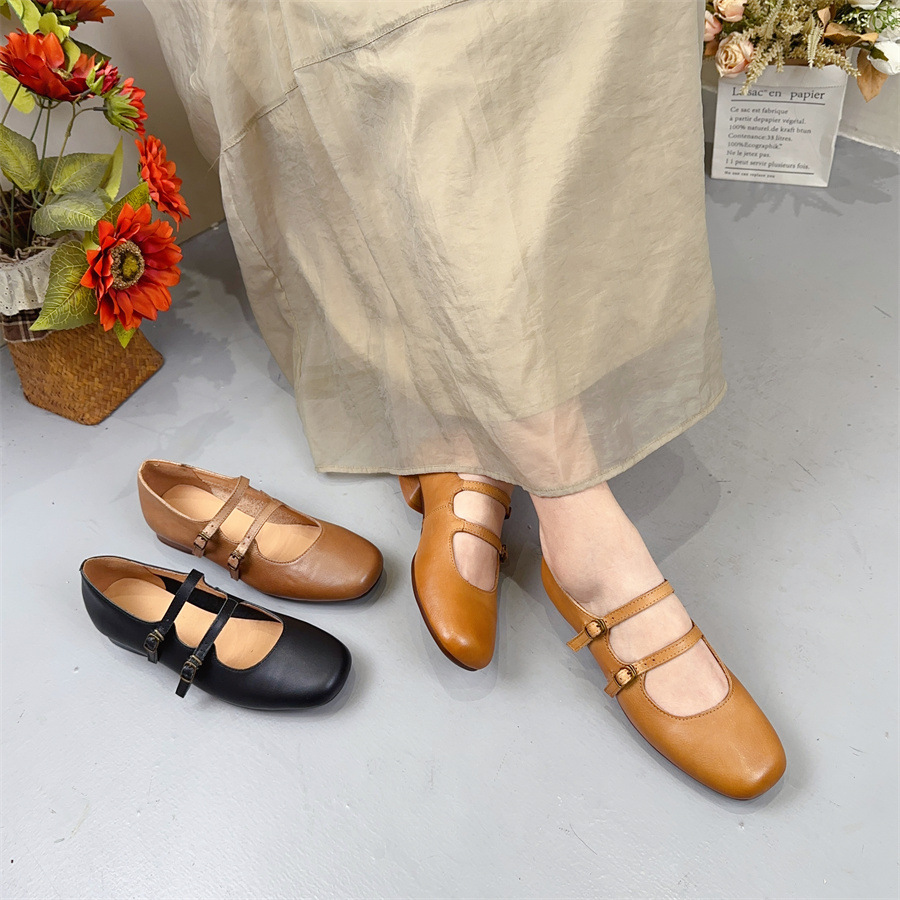 Comfortable buckle with a strap flat
