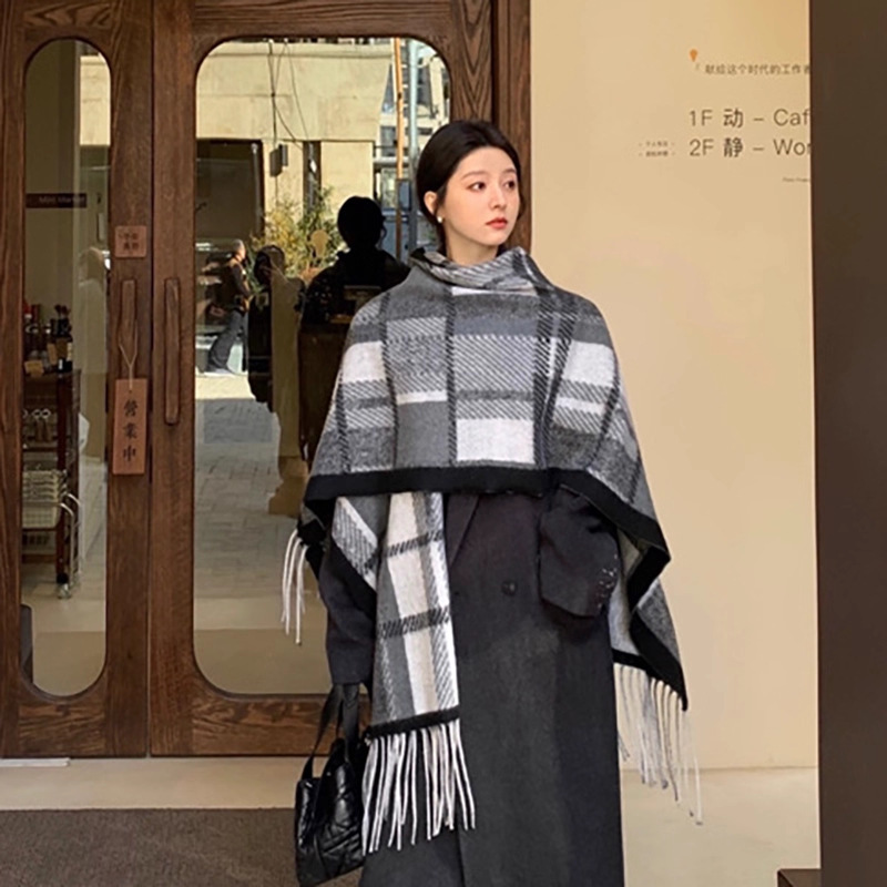 旅游披肩女新款围巾女格子围巾百搭空调房斗篷护肩颈毛毯女外搭|undefined