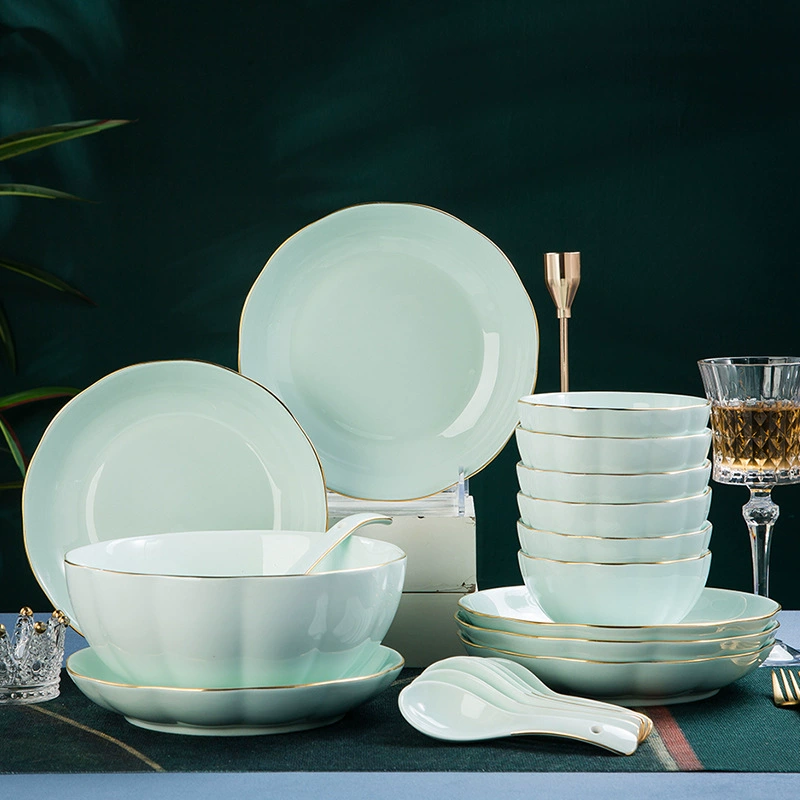 Сервиз из Jingdezhen пофарфоровой посуды, золотистое краевое обрамление Shadow Blue, набор предметов бытовой посуды