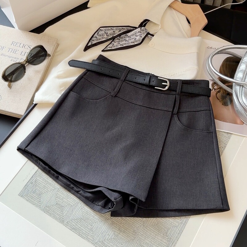 Elegant and simple gray suit-style A-line shorts for women, new autumn collection, versatile high-waisted wide-leg asymmetrical skirt-pants for petite figures Elegant and simple gray suit-style A-line shorts for women, new autumn collection, versatile high-waisted wide-leg asymmetrical skirt-pants for petite figures