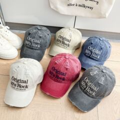 春と夏のウォッシュドひさしキャップ、文字刺繍、西洋スタイルの男性と女性の春と秋の屋外日焼け止め野球帽