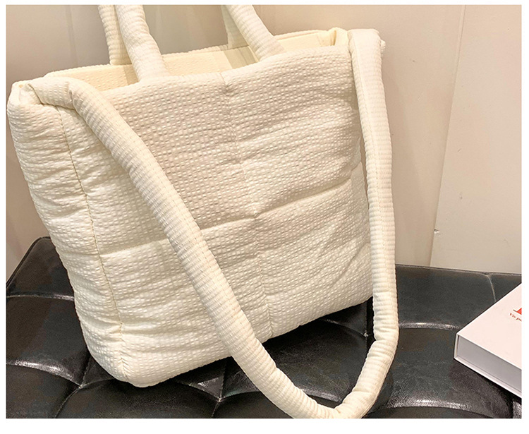 High quality texture tote bag nylon cotton bag large capacity shoulder messenger bag soft plaid handbag down bag_voghion.com