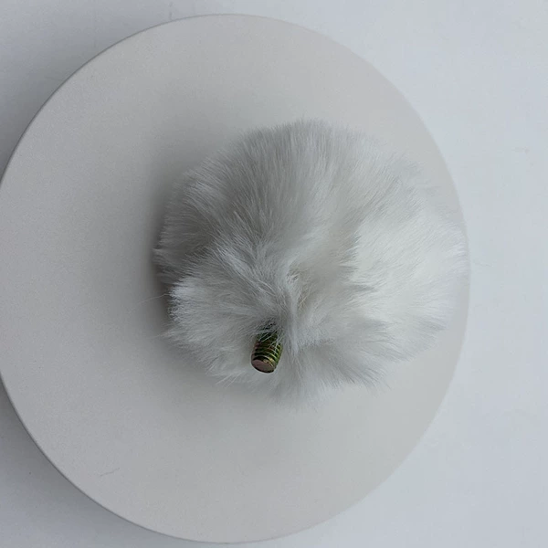 (Bring screws) can replace the white rabbit tail