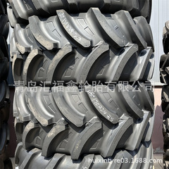 コンバインの前輪15-24を改造してラジアルタイヤ480/70R24を拡大します。