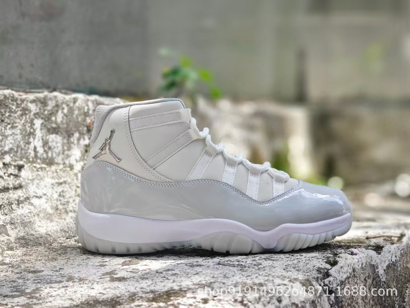 1: 1 original en el extranjero Jordan AJ11 verdadero cojín de carbono con amortiguación inferior 48.5 zapatillas de baloncesto masculinas y femeninas image 17