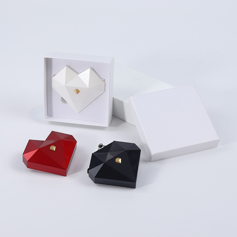 Caja de anillo de pintura en forma de corazón Caja de regalo del día de San Valentín Caja de embalaje de anillo creativo Caja de anillo de propuesta de boda de alto nivel Caja de diamantes al por mayor image 3