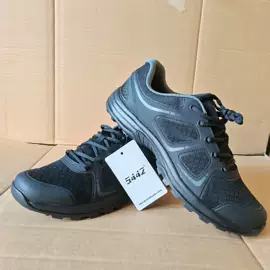 战术靴;男式商务皮鞋;男式凉鞋
