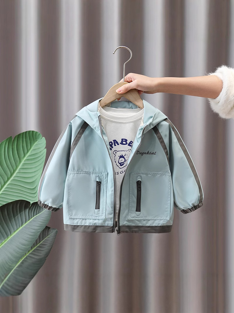 7627 ropa para niños gabardina para niños modelos de primavera y otoño 2025 nueva primavera estilo occidental chaqueta con capucha de moda para niños primavera