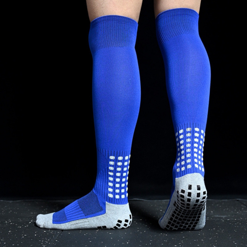 Calcetines de fútbol para hombres al por mayor sobre rodillas antideslizantes dispensadores de calcetines de fútbol de tubo medio calcetines deportivos profesionales antideslizantes antibacterianos