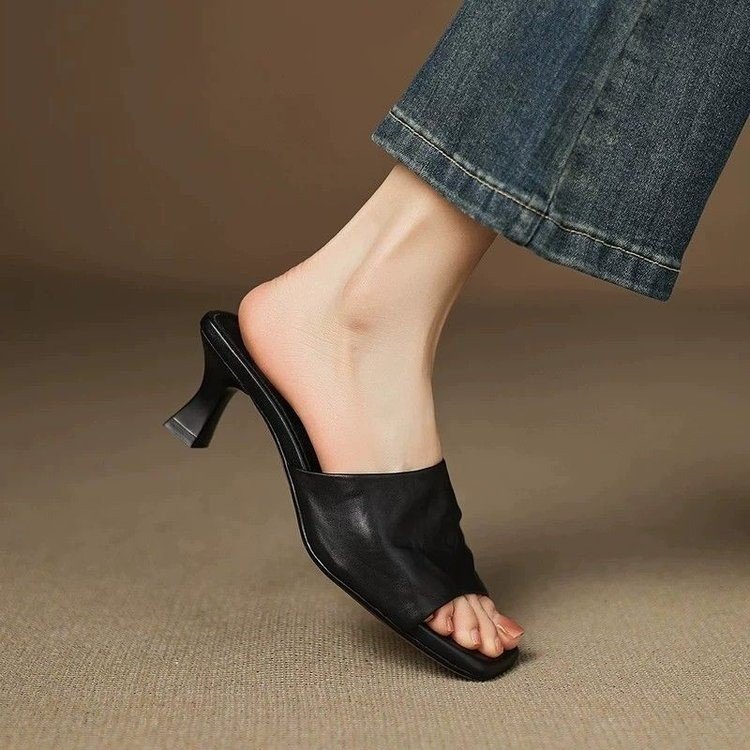 Zapatillas de cuero ultra suave retrógradas 2026 verano nuevo mueller usar un pedazo de zapatillas de tacón suave para mujeres