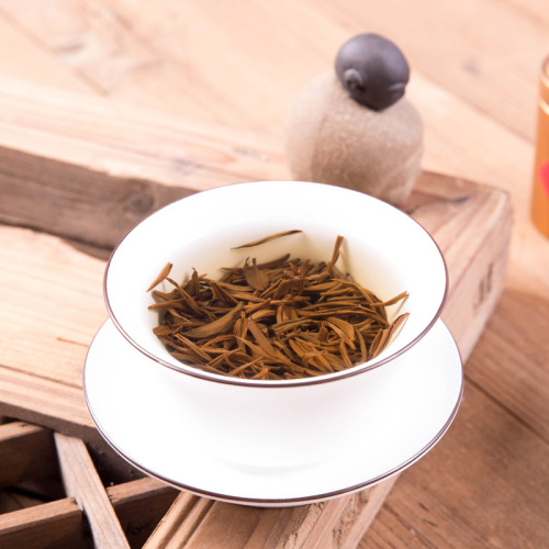 Wholesale Loose-leaf Wuyi Mountain Black Tea with Honey Aroma Jin Jun Mei Tea in Small Packaging Jin Jun Mei Gift Box for Gifting