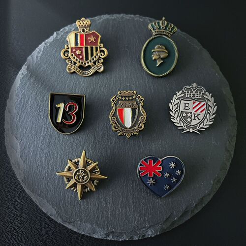 British Retro Hong Kong Style Badge Clothing Casual Accessories Navy Army Heptagonal Hexagonal Metal Commemorative Brooch Wholesale