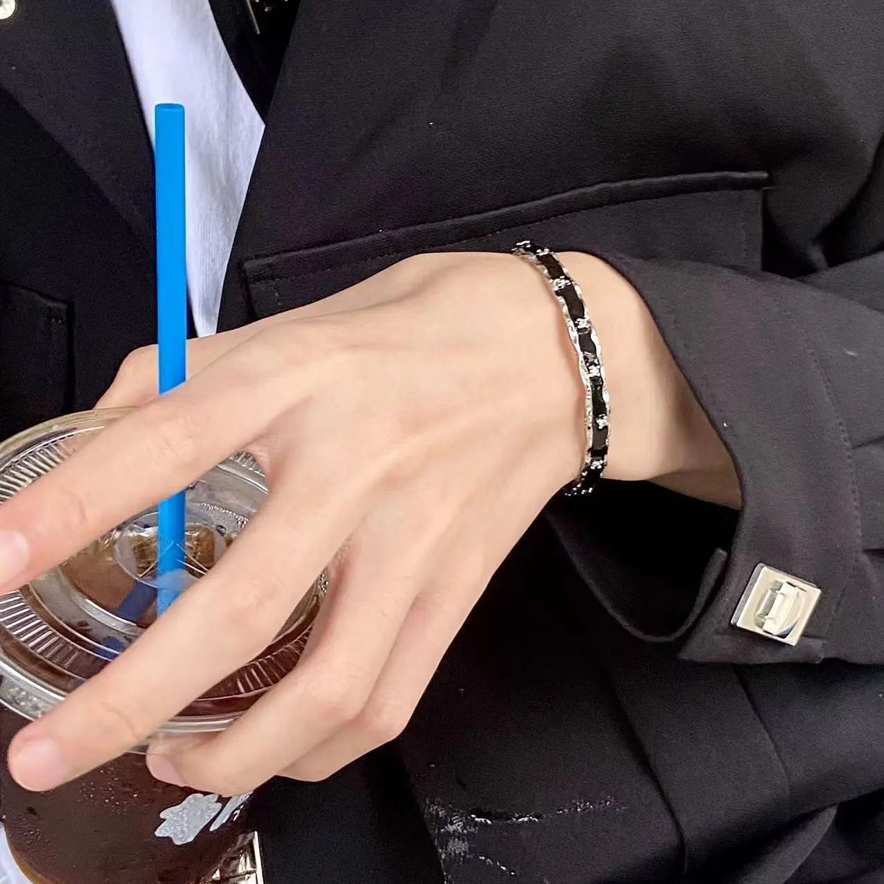 New Simple Dark Style Light Luxury Diamond Bracelet Women's Fashion Personality Niche Design Versatile Baby's Breath Bracelet