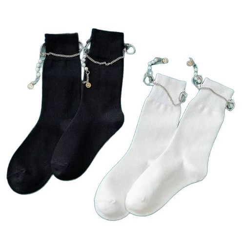 Trendy chain-patterned mid-calf socks in Japanese-style JK schoolgirl vibe—versatile, all-season cotton vintage design for women.