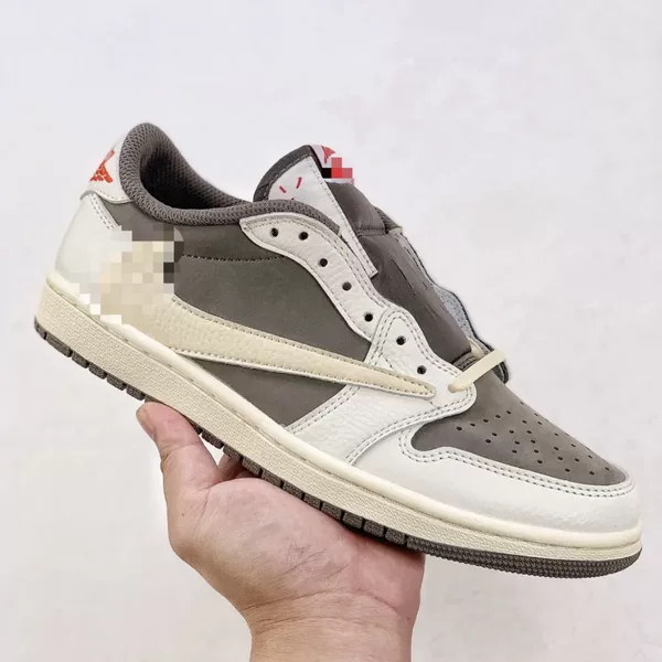 Cross-border AJ1 Reverse Hook sneakers series, featuring the Lightning Black Samurai, Fujiwara Hiroshi, and Mocha basketball shoes, as well as the Jordan 1, for men and women, suitable for casual and athletic wear