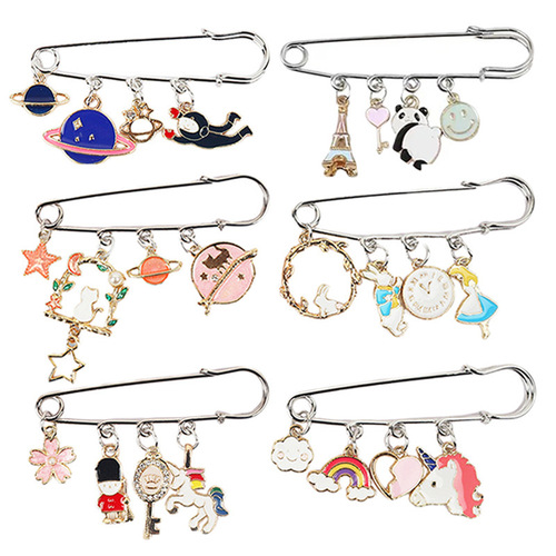 Waist-tightening artifact animal cute cartoon brooch female tightening anti-exposure pin Christmas collar pin jewelry accessories buckle pin