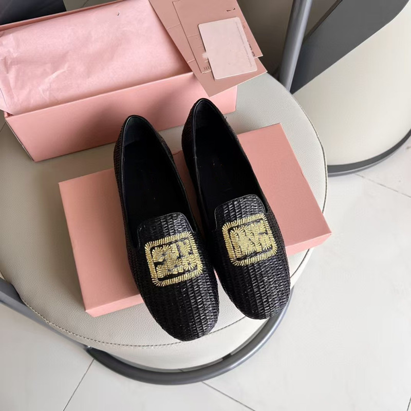 2024 Summer letters Weaving Baotou Muelle Ping shoes Female wearing…