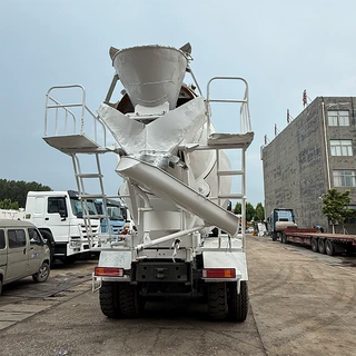 重汽豪沃混凝土搅拌车二手10轮商砼罐车可加工12方14方商混搅拌罐