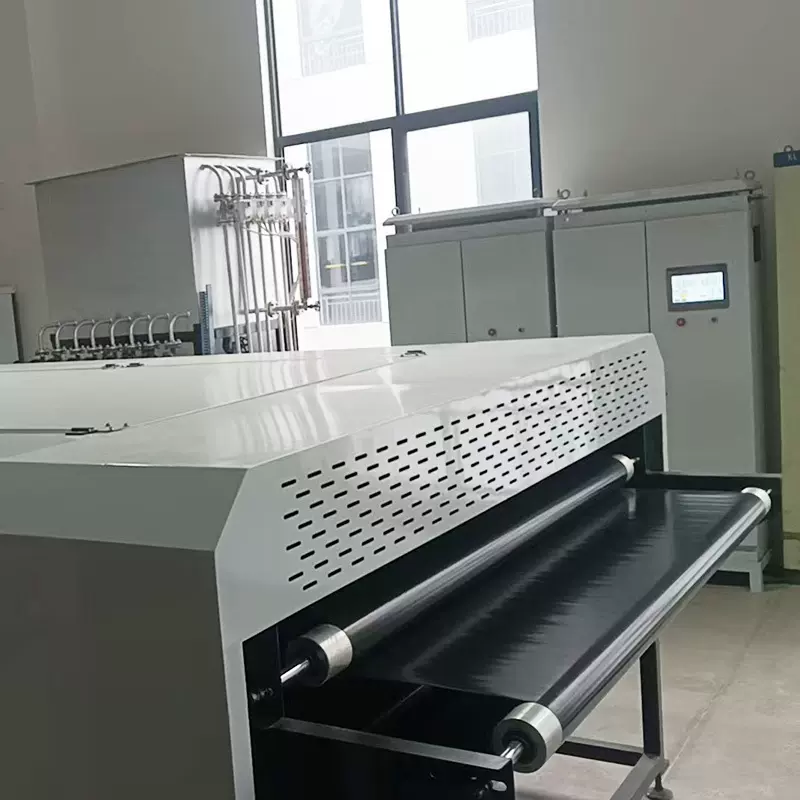 NPR瑜伽垫专用复合机地垫无胶热贴合机爬行垫铝板加热复合机厂家