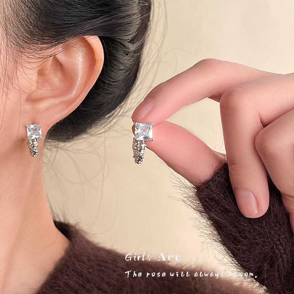 耳语模特1_0020_耳语场景新水印 拷贝 19.jpg