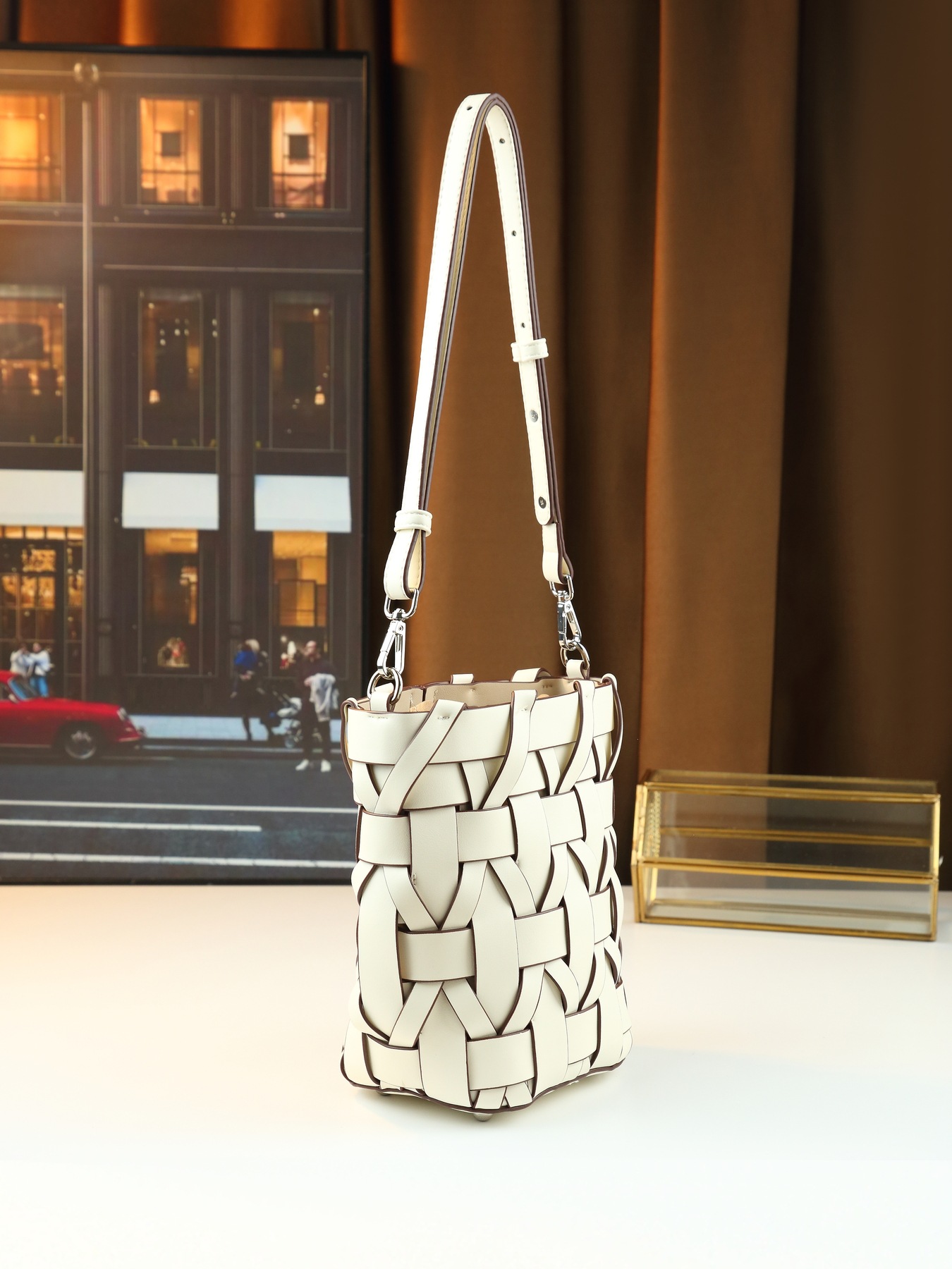 Women's Woven Cylindrical Crossbody Bag Versatile Underarm Handbag_voghion.com