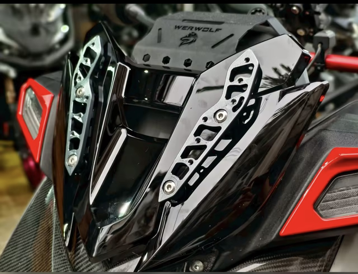 Suitable for 23-24 Yamaha Xmax300 Modified Front Windshield Bracket Decorative Strip Competitive Small Windshield