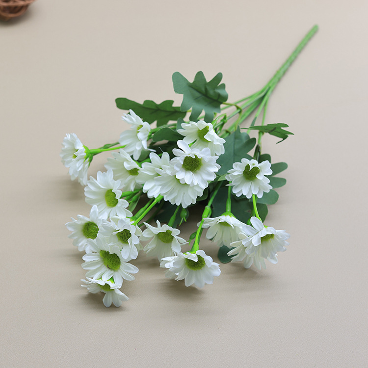 小さなデイジーの造花、シルクフラワー、リビングルームのダイニングテーブルフラワーアレンジメント、デスクトップディスプレイフラワーアレンジメント、カモミールの花束|undefined