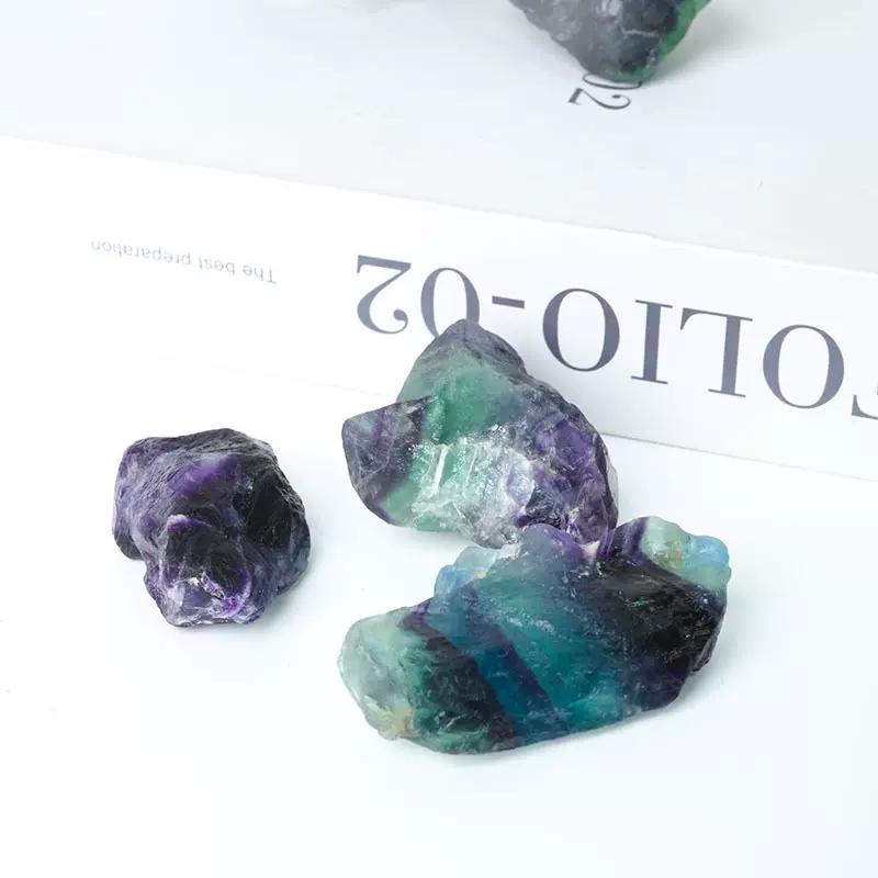 天然彩萤石原石矿石水晶原石香薰石散装扩香石鱼缸消磁石摆件