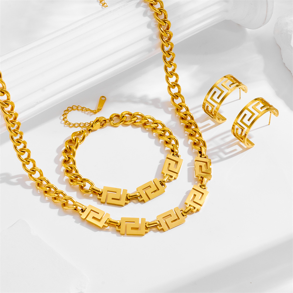 Spot transfronterizo Europa y América acero inoxidable titanio acero cubano cadena de retorno de la Gran Muralla collar de mujer pulsera anillo pendientes joyas
