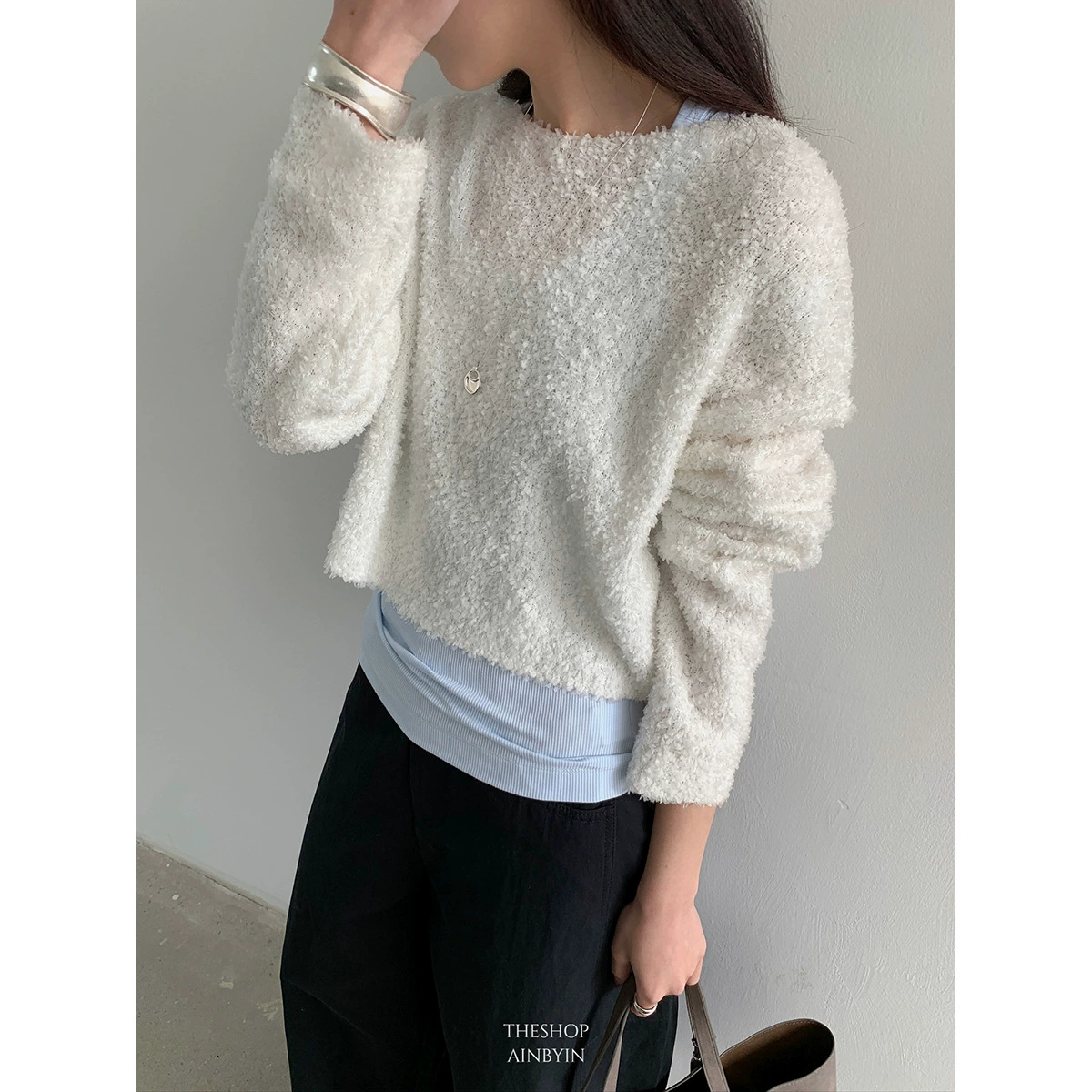 【Без возможности возврата или обмена】Мягкий и уютный трикотажный топ с круглым вырезом и длинными рукавами, весенняя женская одежда, подходит для миниатюрных женщин, короткий топ, создающий иллюзию стройности.