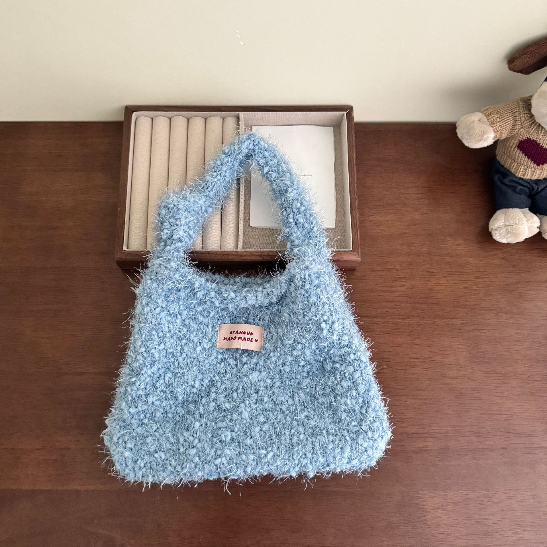 향신료 소녀 오목 모양  색상 우유 거의 반짝이는 작은 가방 틈새 디자인 손 가방 울 핸드백