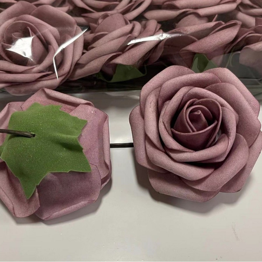 Pasta de frijol poco profunda teñida