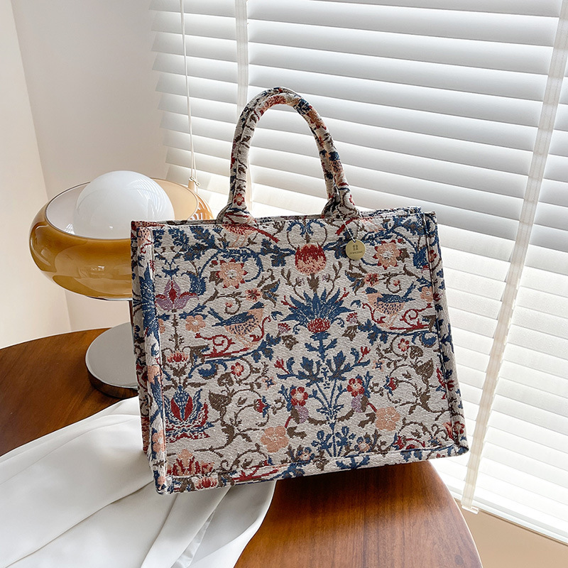 Cross-Border Women's Handbag Embroidered Canvas Bag Fashionable Casual Commuter Bag Women's Work Large Capacity Shoulder Bag