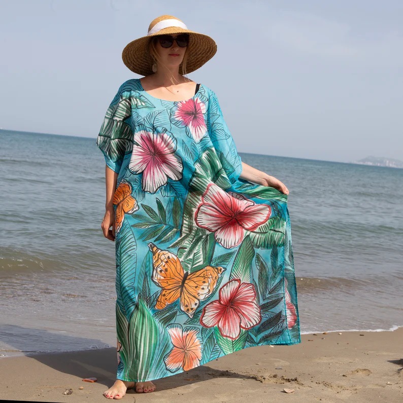 Flor grande sobre fondo azul