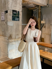 海边度假温柔背心裙小众连衣裙女装夏季法式气质茶歇裙过膝长裙子
