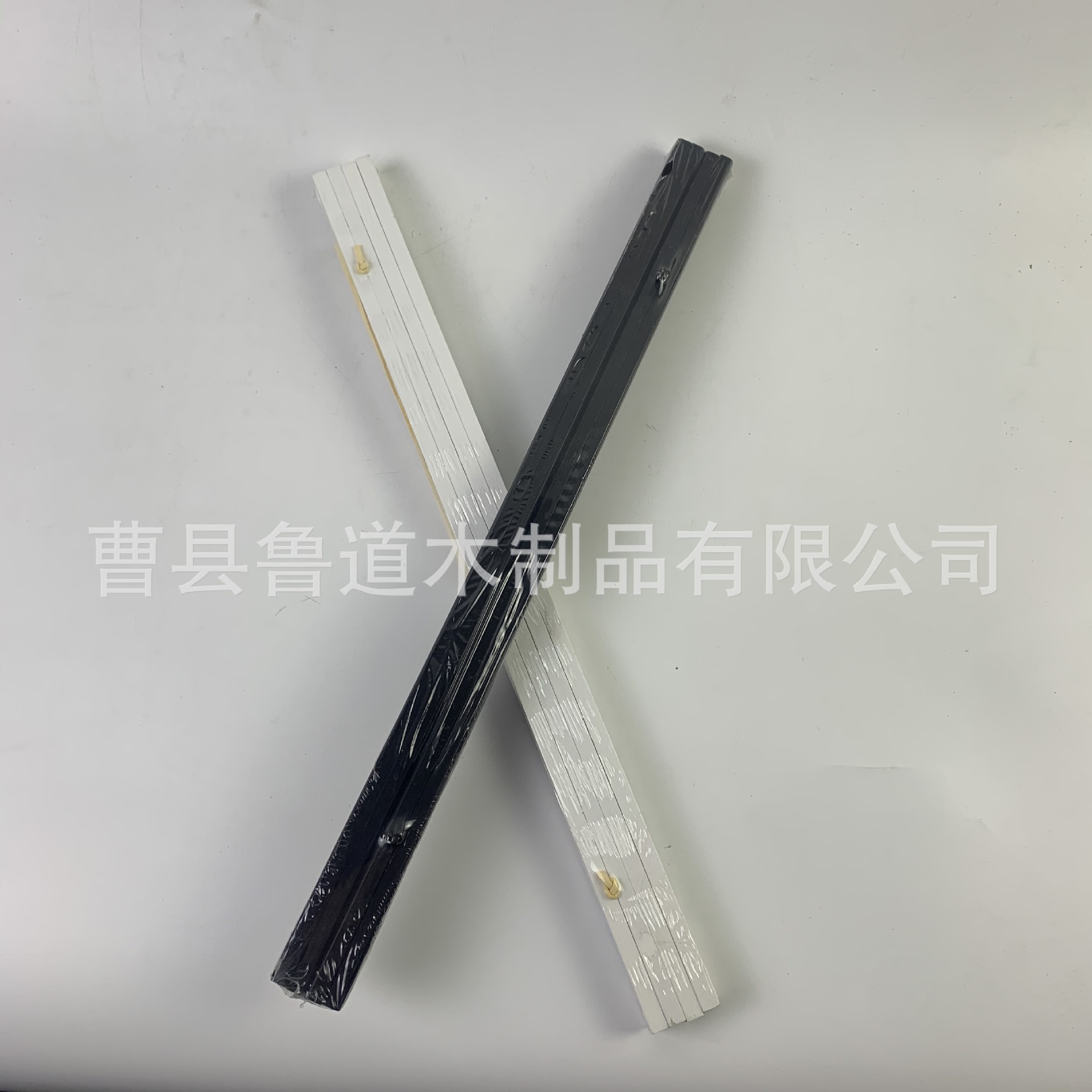 DIY实木磁性挂轴家用客厅装饰画卷轴式磁性夹北欧风木质磁铁挂轴